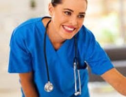 Patto salute/ Per anziani e cronici servono 20mila infermieri di famiglia